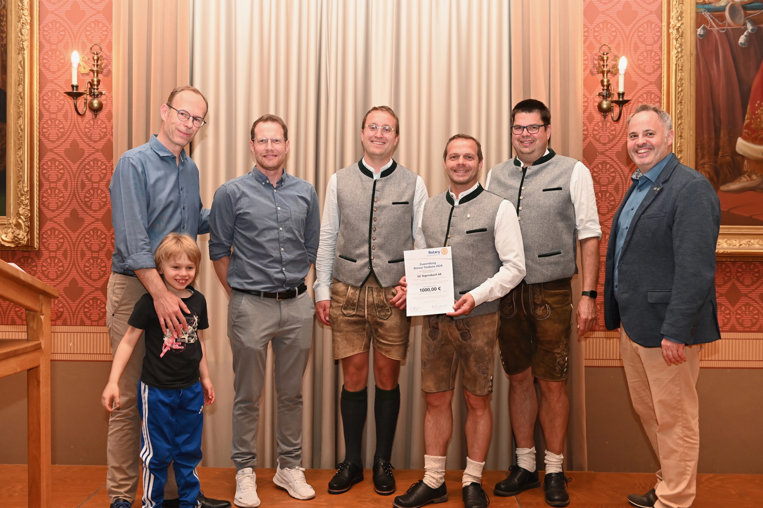 Rotary Pfaffenhofen Tombola Weihnachten 1. Preis Auto Rotary Pfaffenhofen Tombola Weihnachten 1. Preis Auto