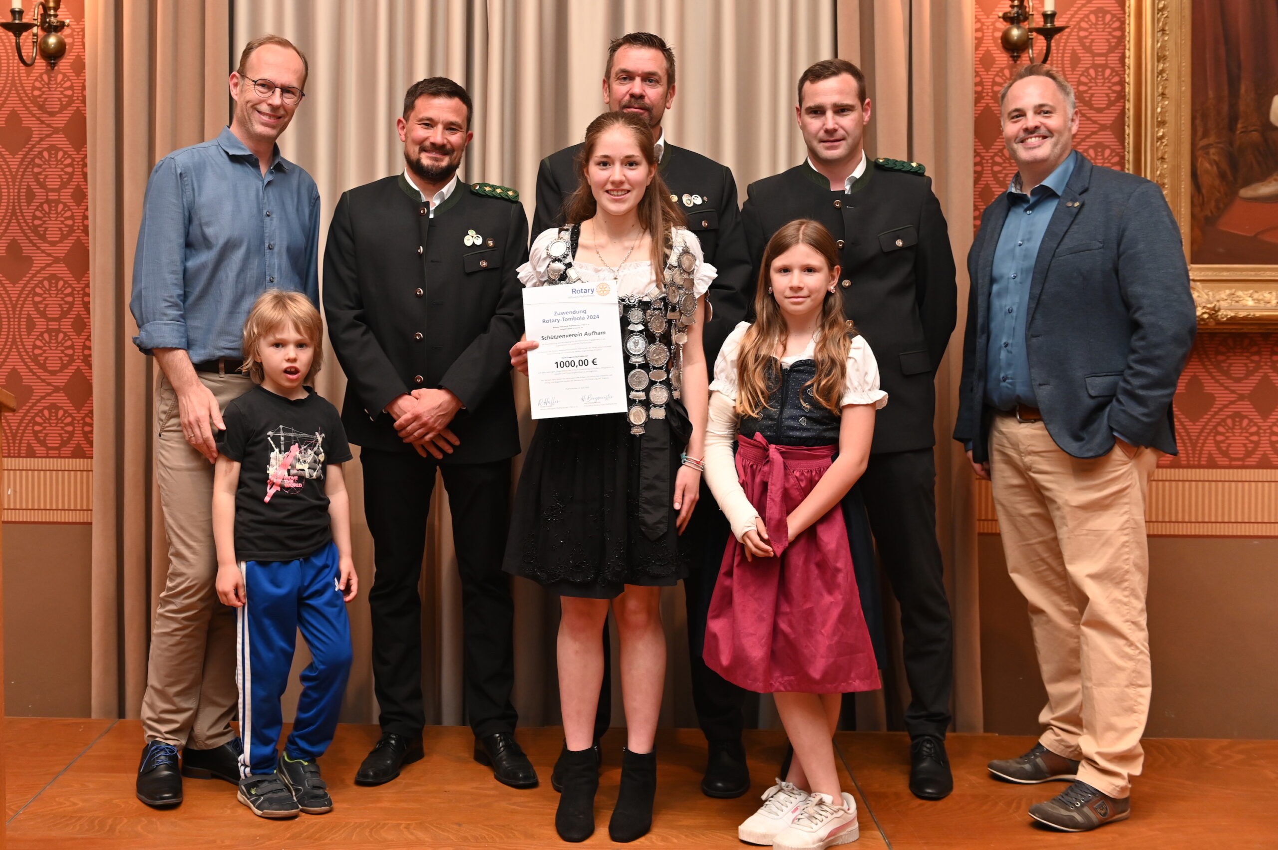 Rotary Pfaffenhofen Tombola Weihnachten 1. Preis Auto Rotary Pfaffenhofen Tombola Weihnachten 1. Preis Auto