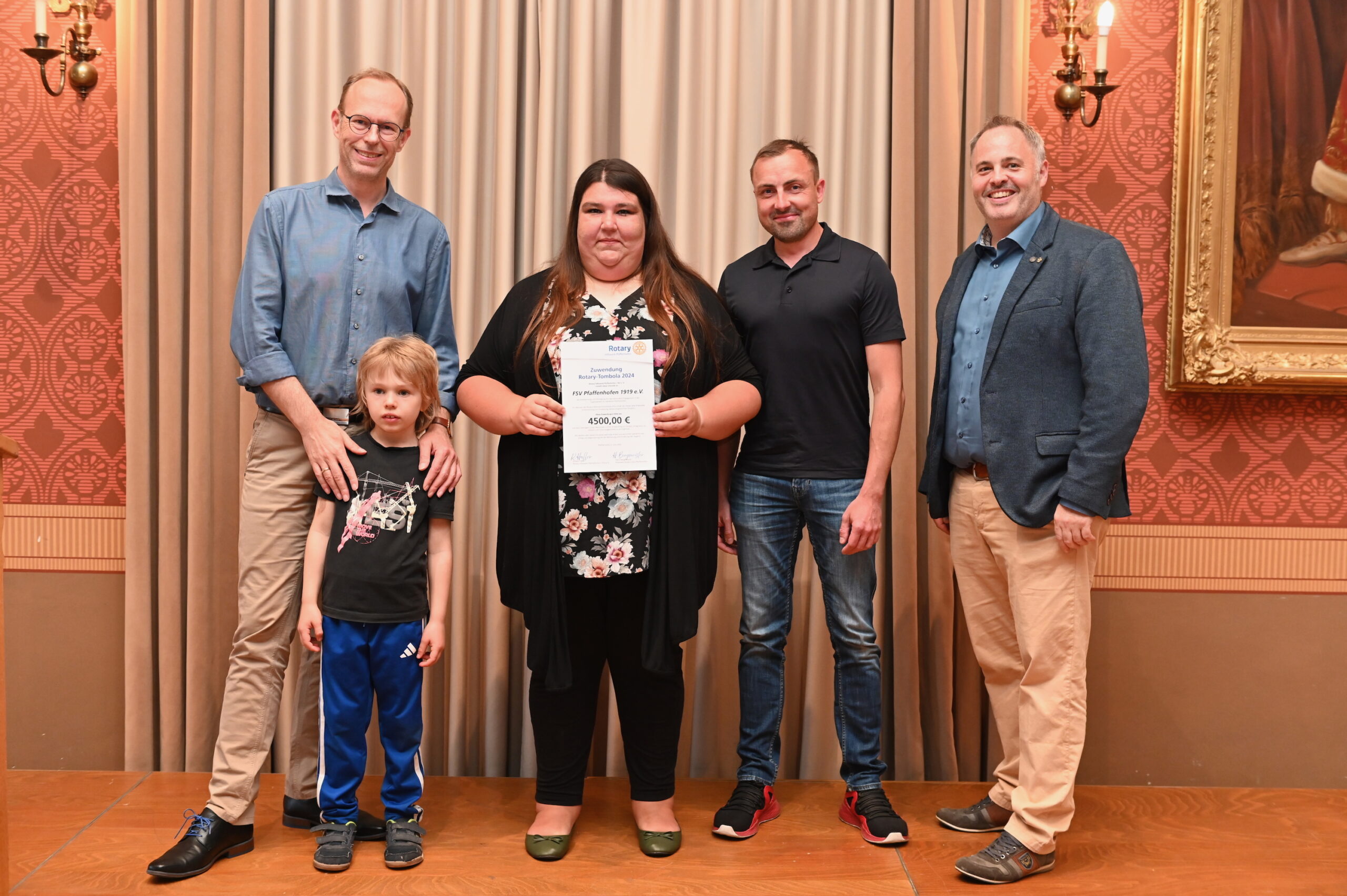 Rotary Pfaffenhofen Tombola Weihnachten 1. Preis Auto Rotary Pfaffenhofen Tombola Weihnachten 1. Preis Auto