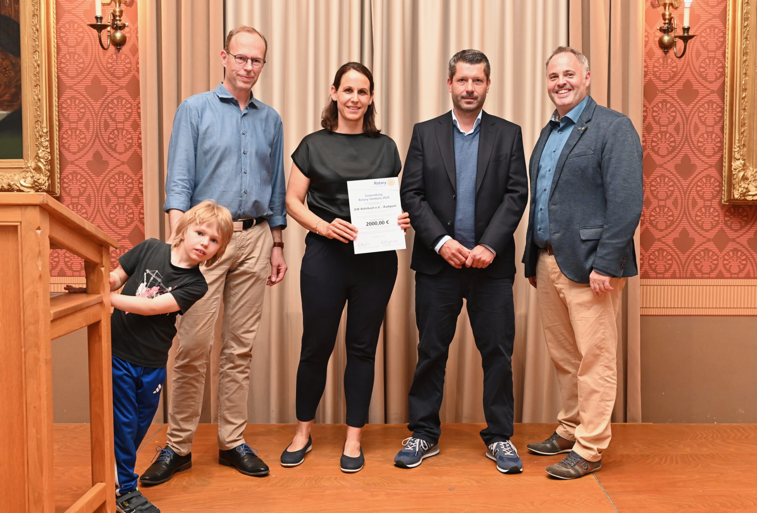 Rotary Pfaffenhofen Tombola Weihnachten 1. Preis Auto Rotary Pfaffenhofen Tombola Weihnachten 1. Preis Auto