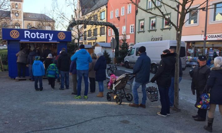 Rotary Pfaffenhofen Tombola Weihnachten 1. Preis Auto
